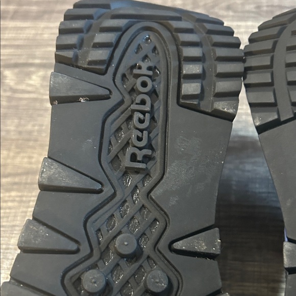 Collina Strada Black and Purple Athletic Shoes Reebok - Picture 8 of 11